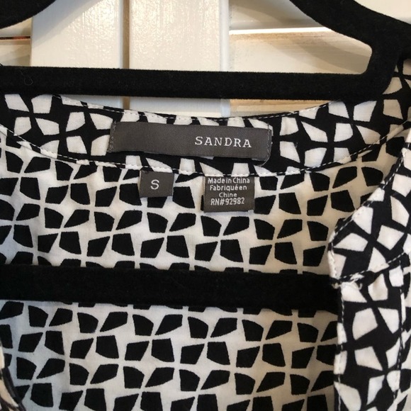 Workwear Sleeveless Button Down Blouse Bundle Medium - Picture 4 of 13